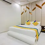 Hotel Magnet Terminal-2 3*