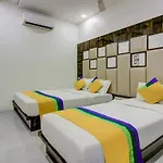 Magnet Terminal-2 Hotel