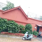 Pikasa 411, Pool Party Villa