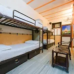 Traveller's - Inn *