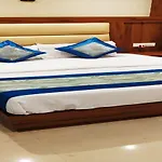 Hotel Sai Suites - Near Dadar Station