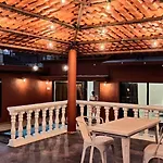 406, Dr Wade With Private Pool And Gazebo In Royal Palms * Mumbai