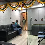 Elliott Mumbai