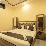 Apsara- Near J J Hospital Hotel