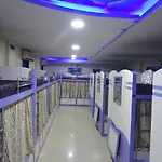 Real Rest House Dormitory - Andheri East