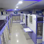 Real Rest House Dormitory - Andheri East