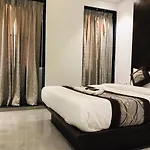 Hotel Flora Suites - Fort