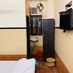 Traveller's - Inn *