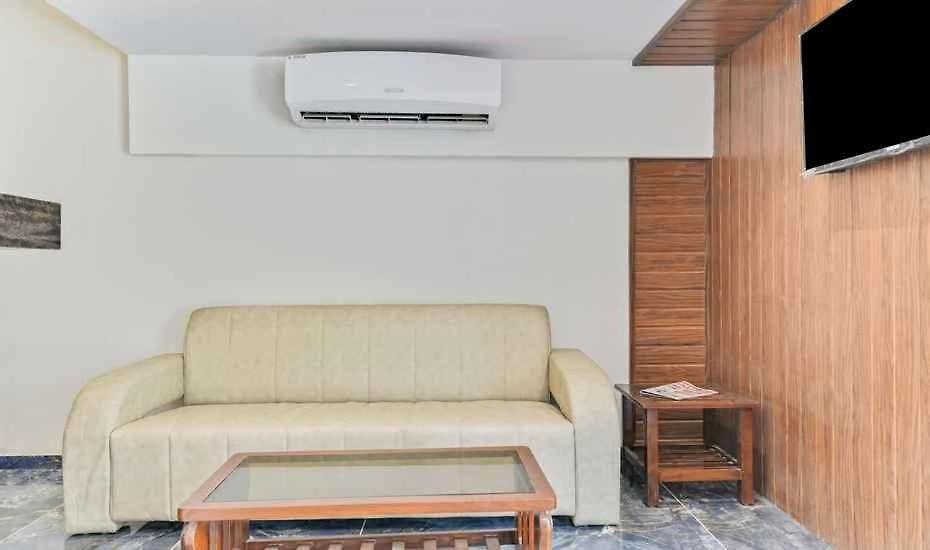 Astros Hotel 2*