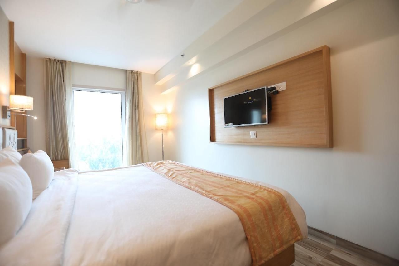 Cliffton Hotel 4*