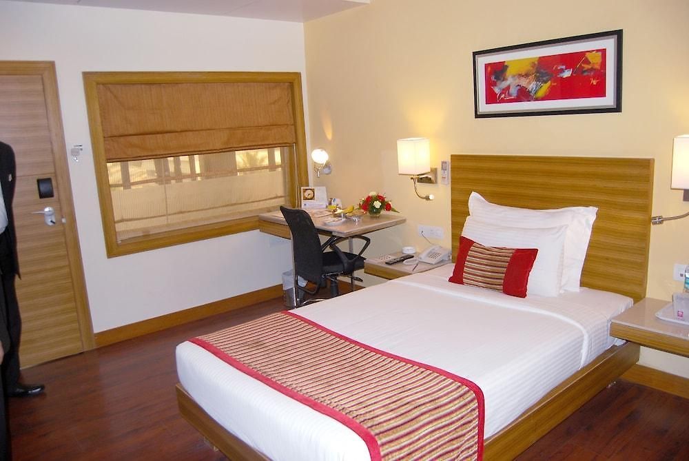 Hotel Heritage Formerly Known As Comfort Heritage 4*