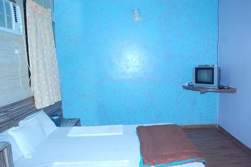 New India Hotel