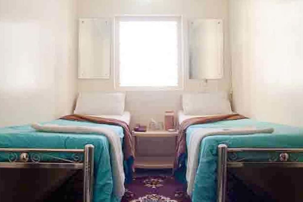 New India Hotel 2*