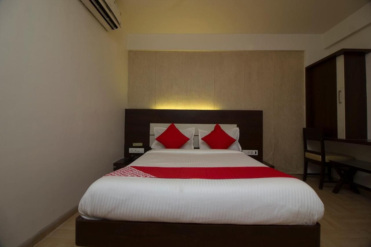 Oyo 37193 Vijay Sagar Deluxe Hotel 3*