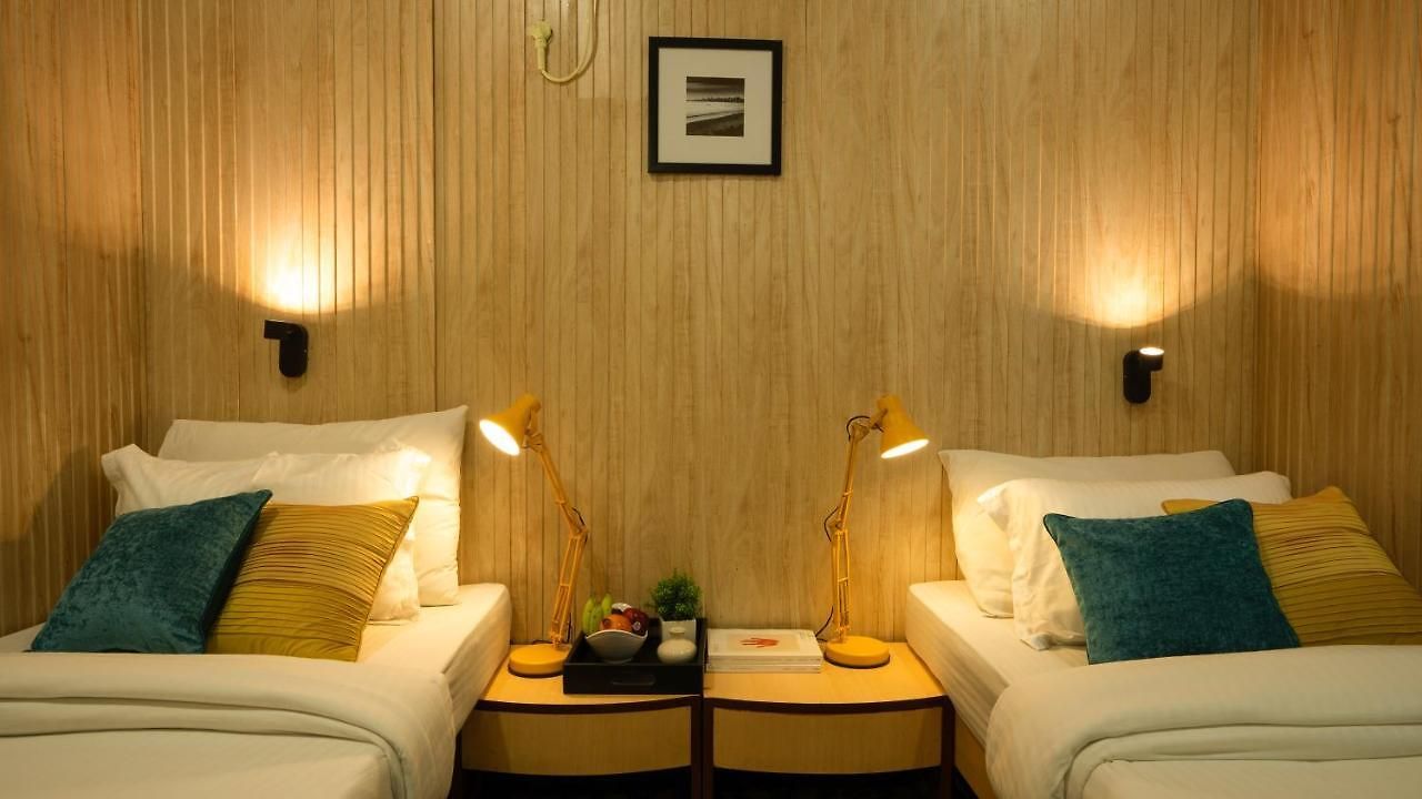 Manas Residency Hotel 3*
