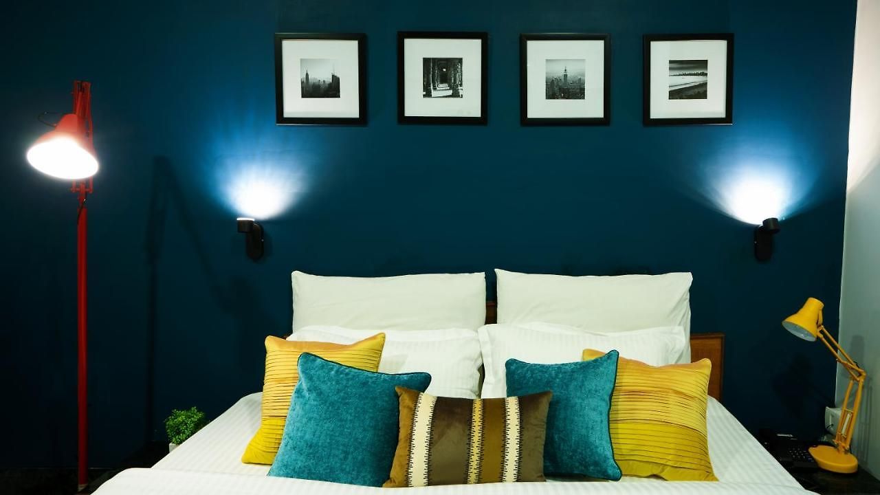 Manas Residency Hotel 3*