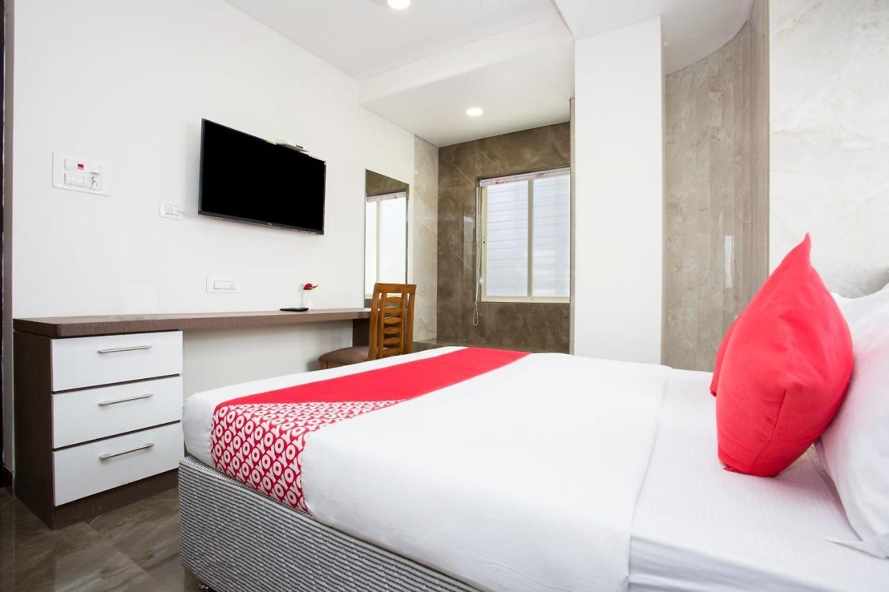 Oyo 29653 Royal