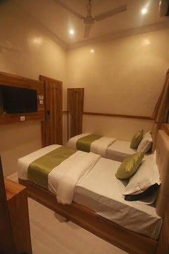Hotel Al Madina Palace