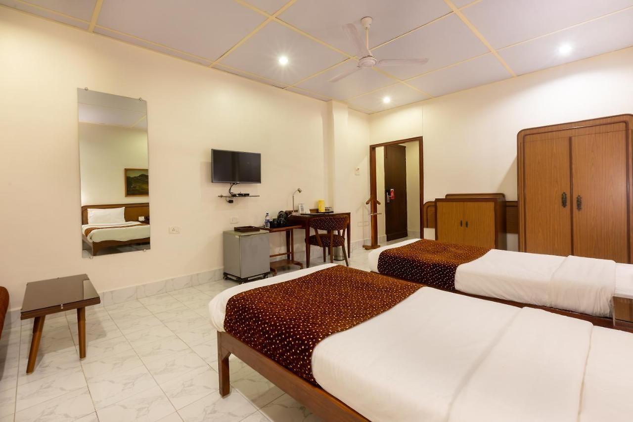 Hotel Grand - Ballard Estate, 3*