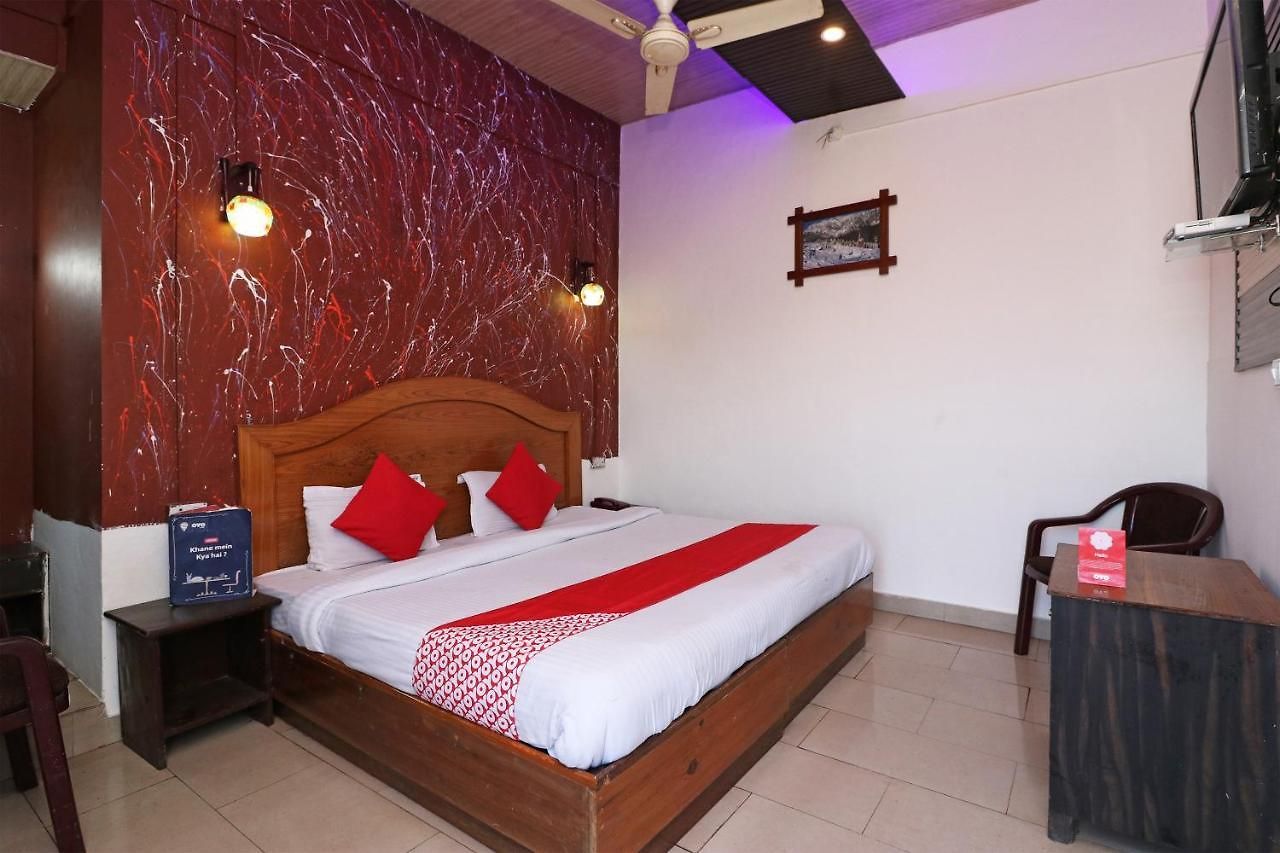 Flora Suites 3*
