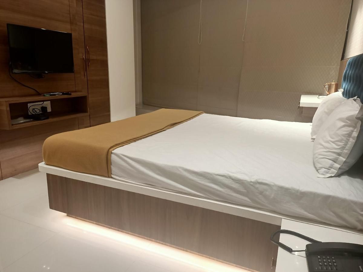 Hotel Fabhotel Elegance 2*