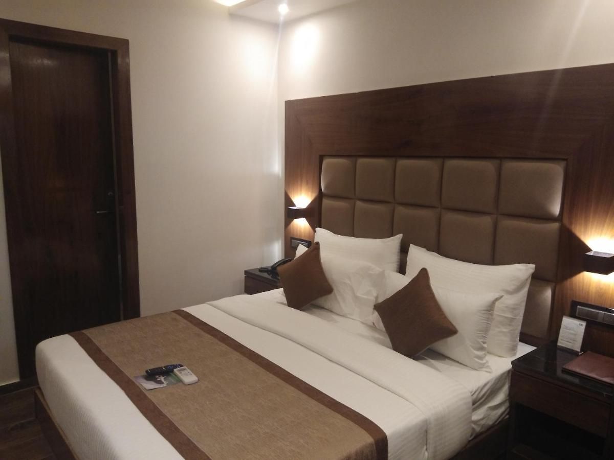Ocean Blue Hotel Mumbai