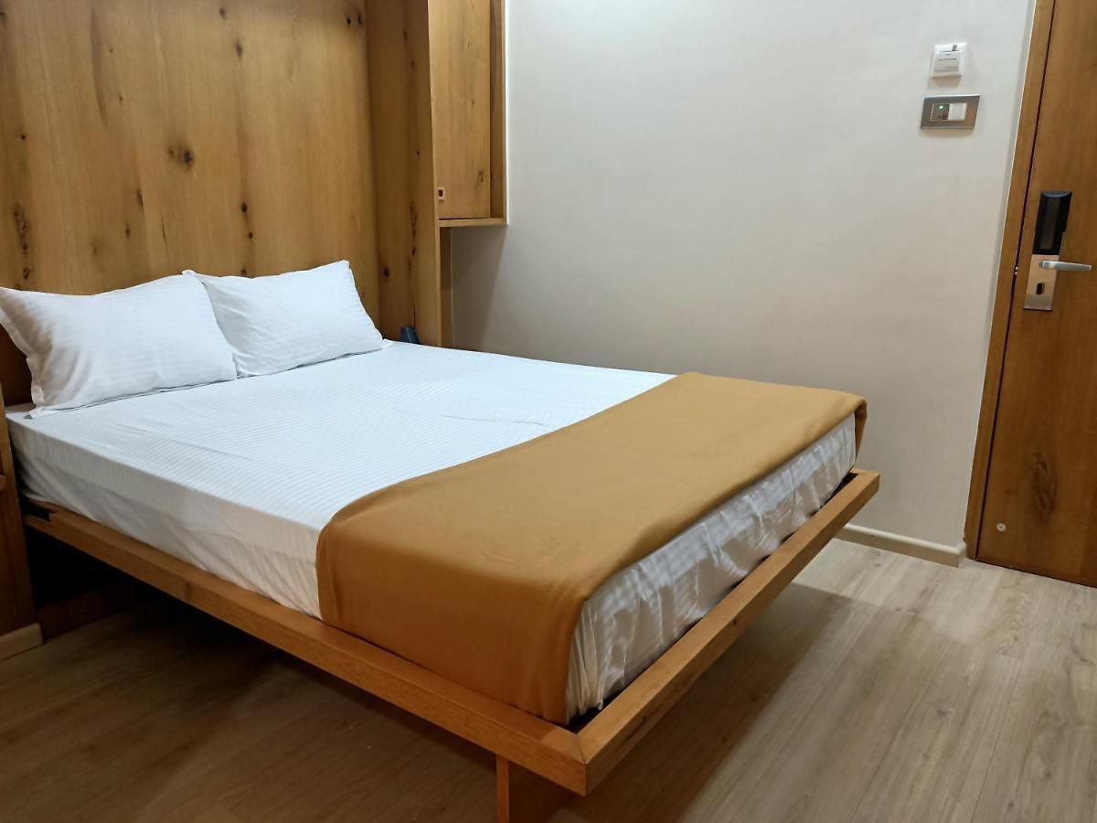 Hotel Elegancenx Andheri Mumbai