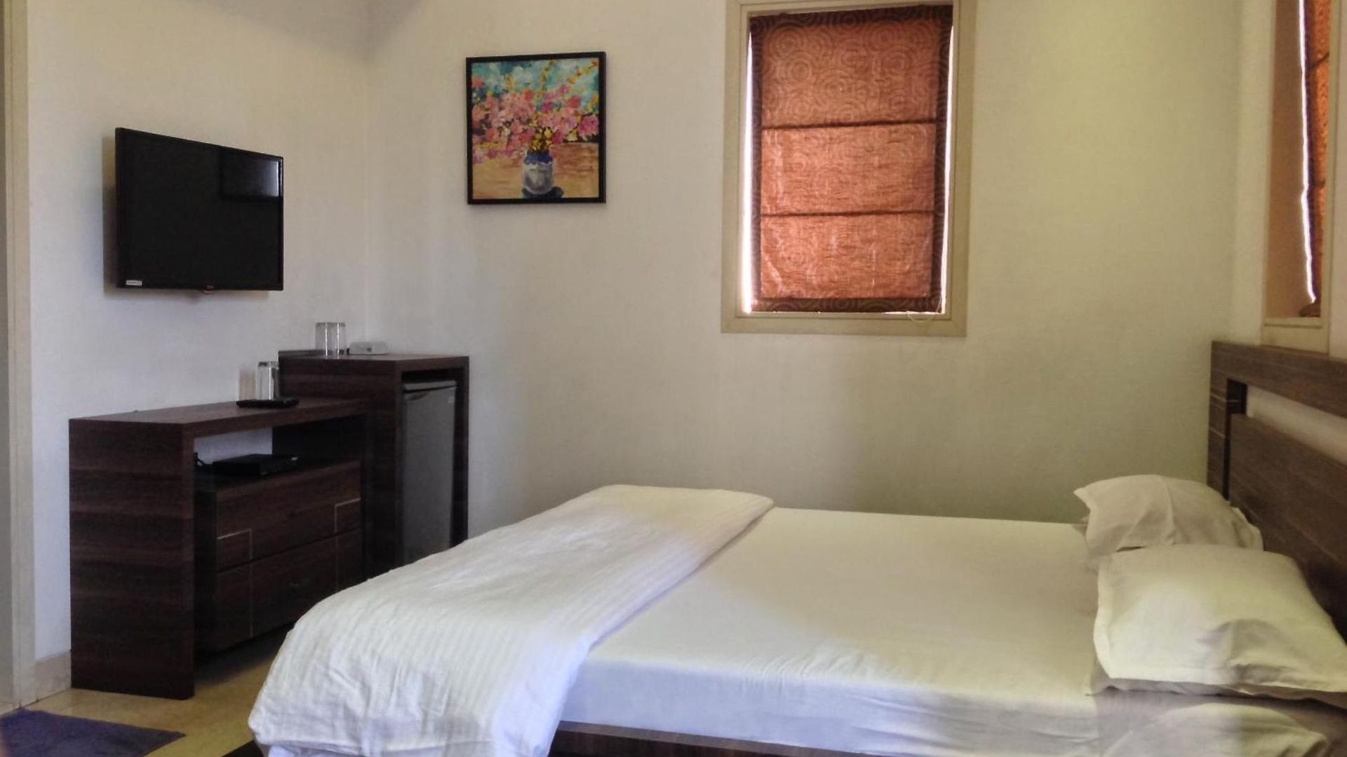 Pals Hotel Mumbai