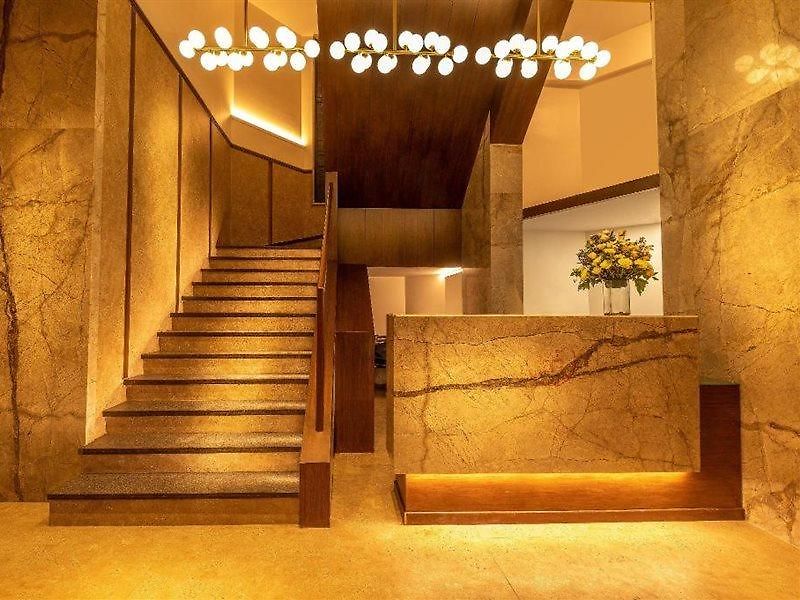 Metropole Hotel Mumbai