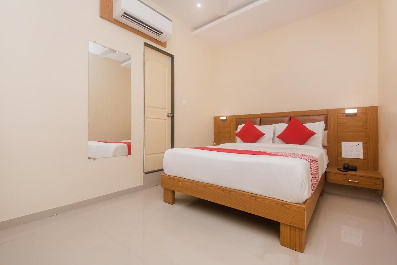 Oyo 22829 Volga Hotel 3*