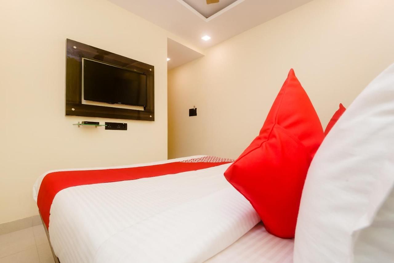 Hotel Oyo 26199 Spring Hill 3*