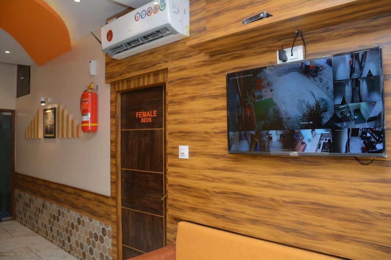 Nest And Rest Hotel 3*