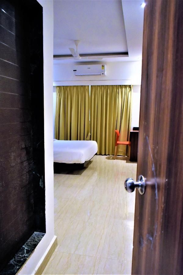 Golden Tulipzz By Marvik Hotel Mumbai