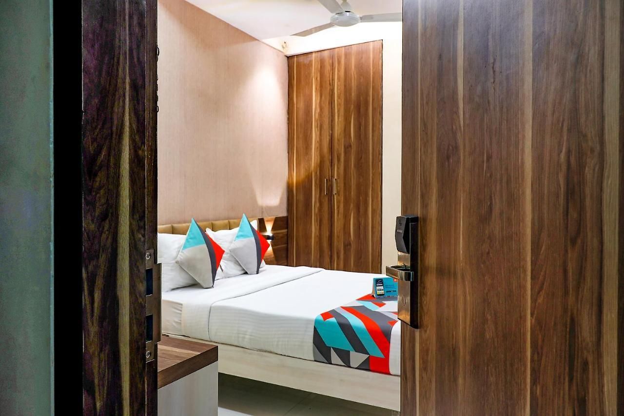 Fabhotel Grand Heritage - Nr Bkc Hotel