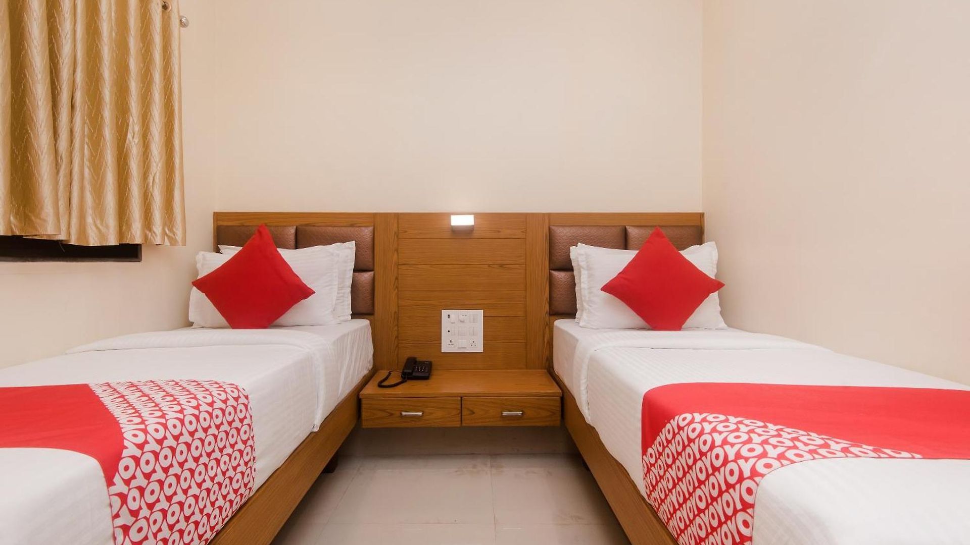 Oyo 22829 Volga Hotel 3*