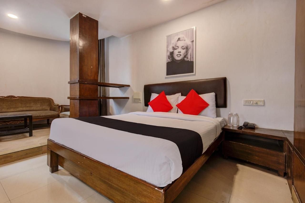 Capital O 77295 Bansidhar Bhuvan 3*