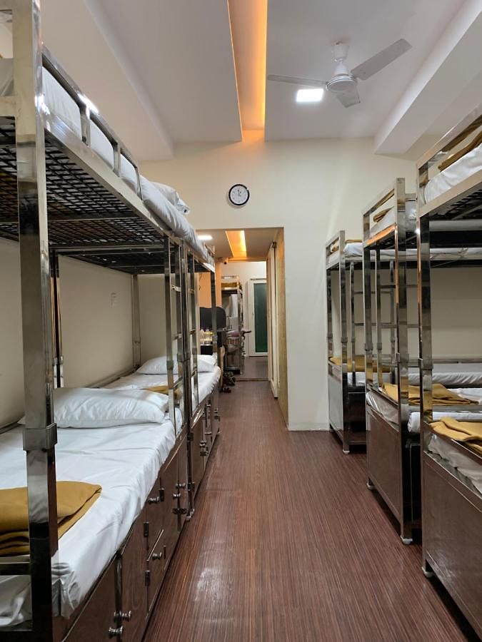 Comfort Hostel *