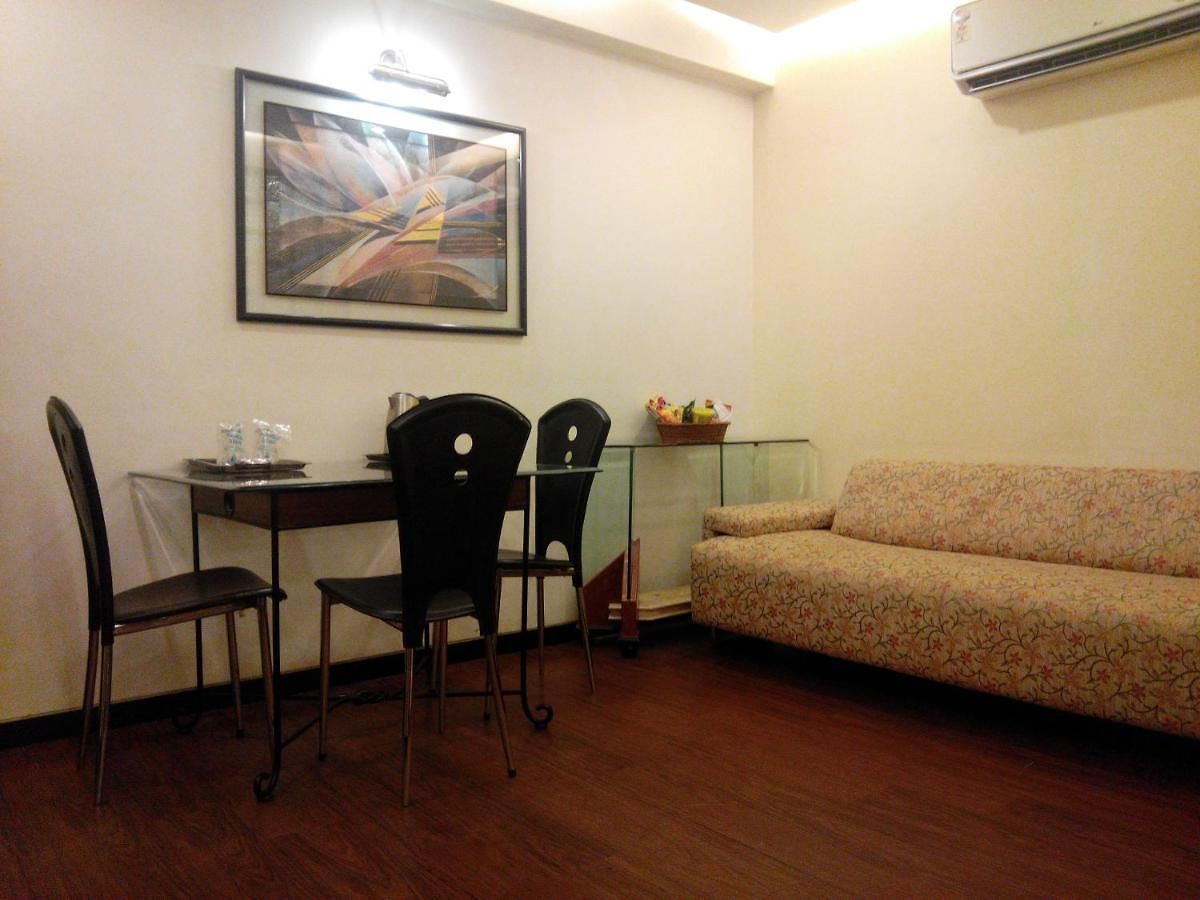 Hotel Metro Palace Bandra