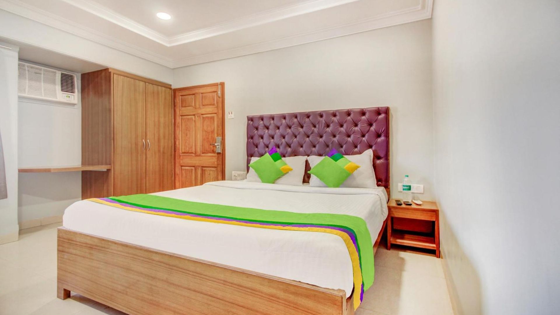 Treebo Cruz Royale Santacruz West Hotel Mumbai