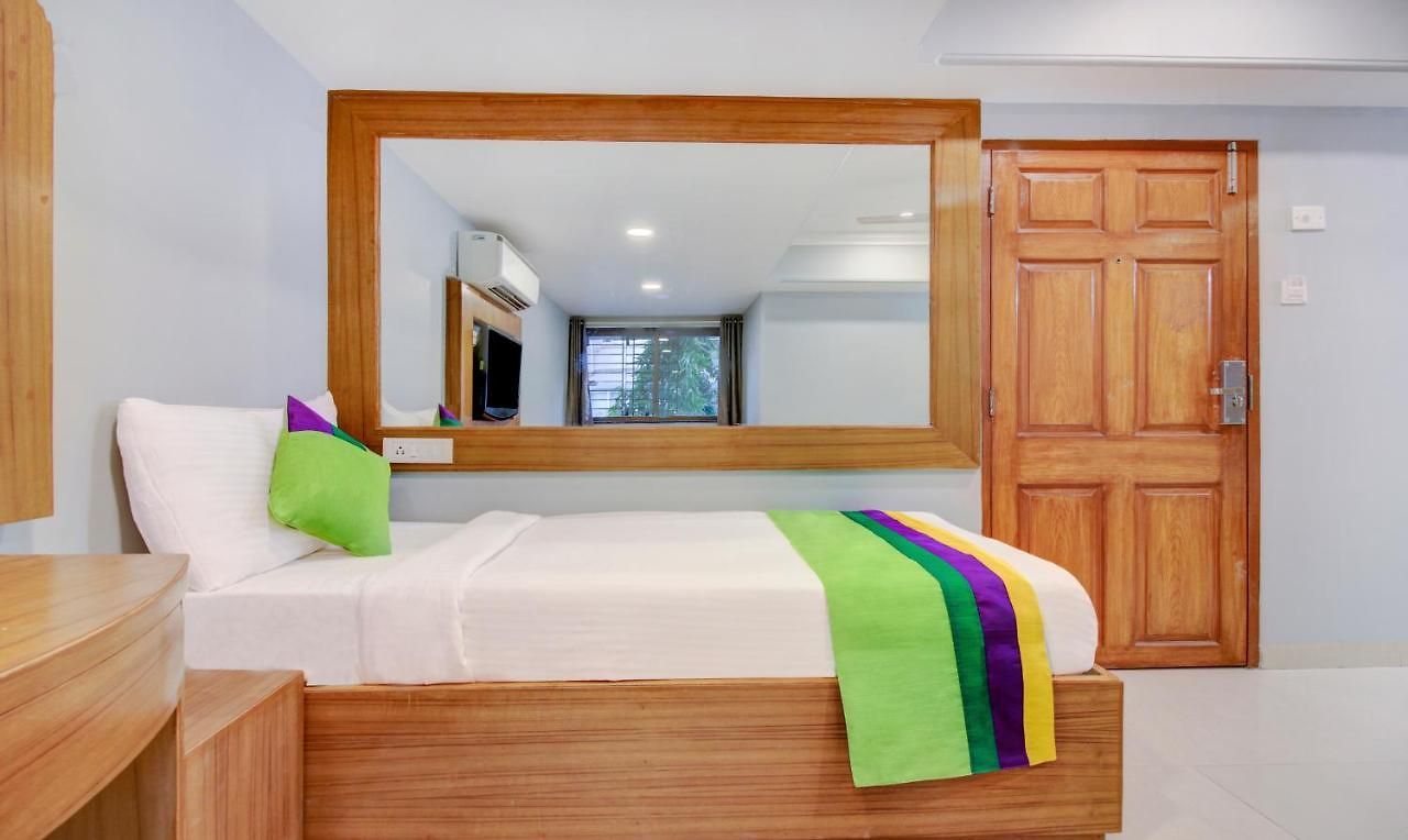Hotel Treebo Cruz Royale Santacruz West