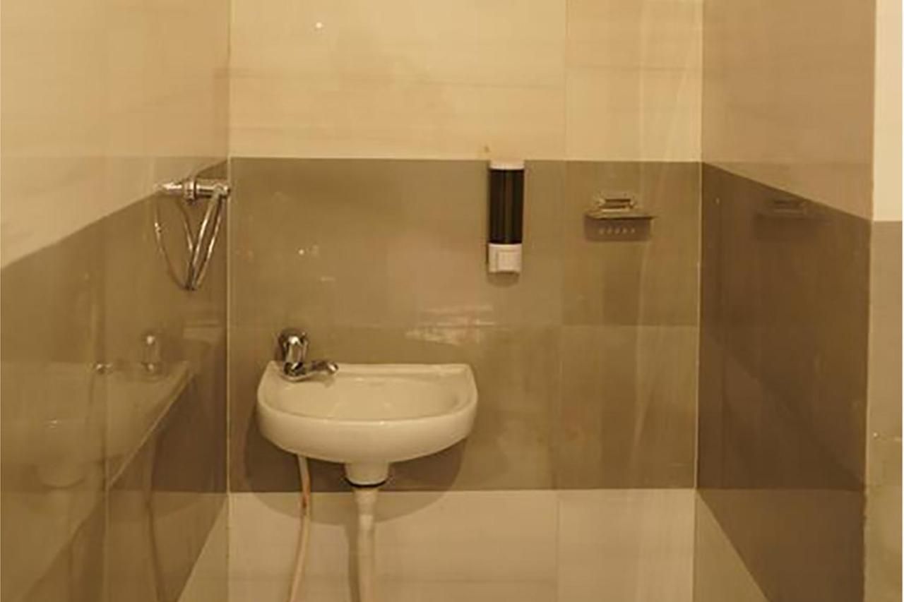 Fabhotel Elegance 2*