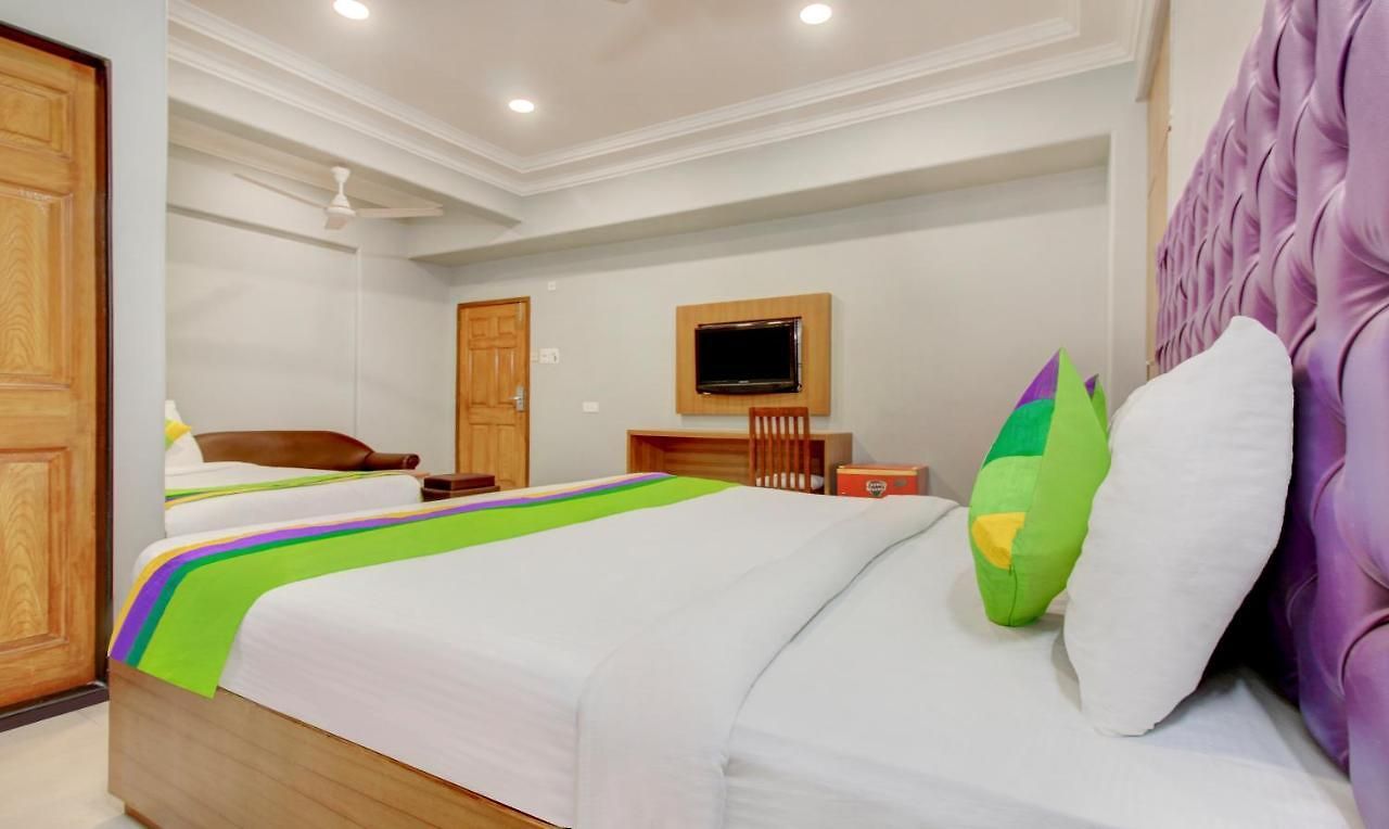Hotel Treebo Cruz Royale Santacruz West