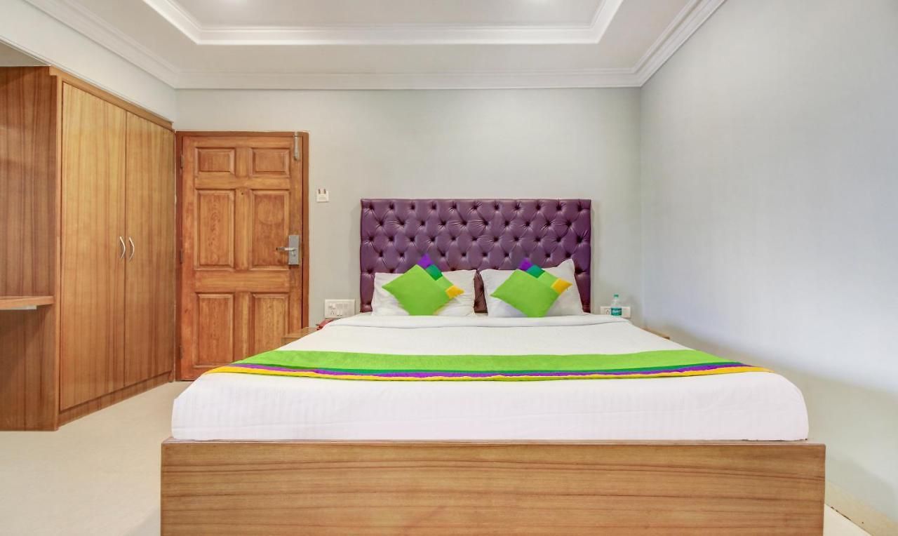 Hotel Treebo Cruz Royale Santacruz West 3*