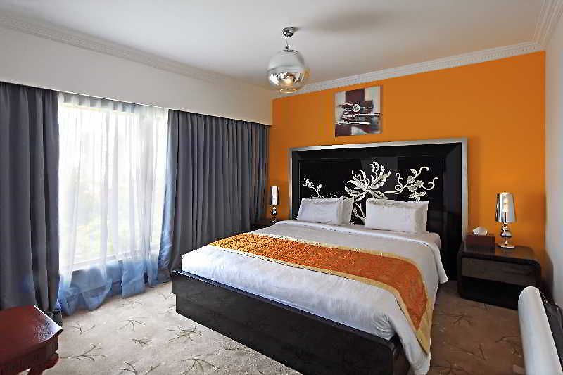 Palms Towers And 5* Mumbai