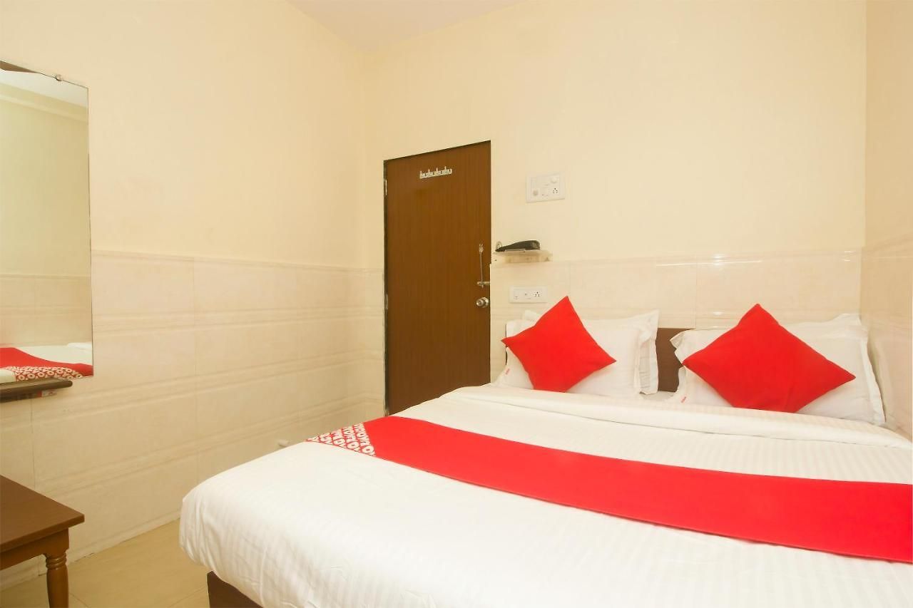 Hotel Vaccinated Staff - Oyo 24430 Hotel Baldev Palace 3*