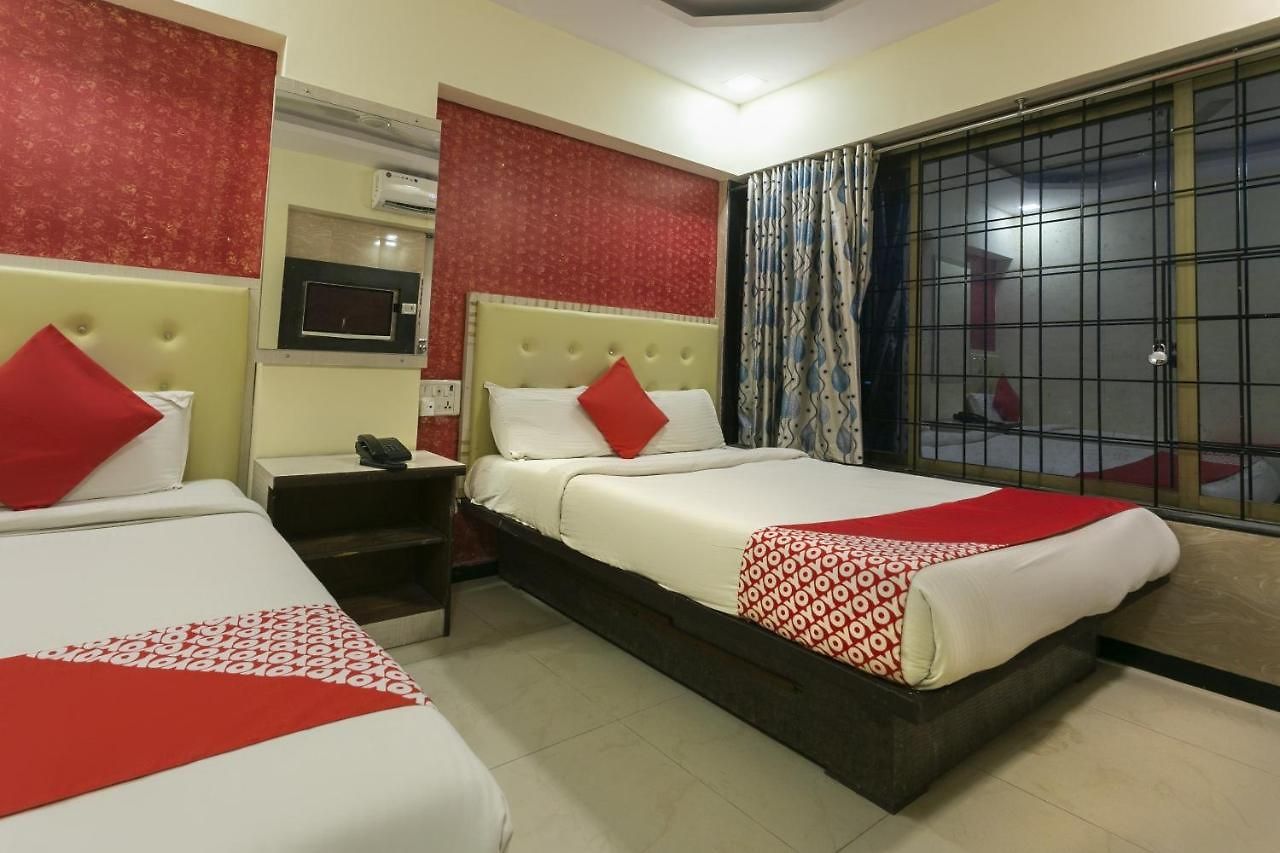 Oyo76492 Hotel Sai Leela Grand Hotel 3*