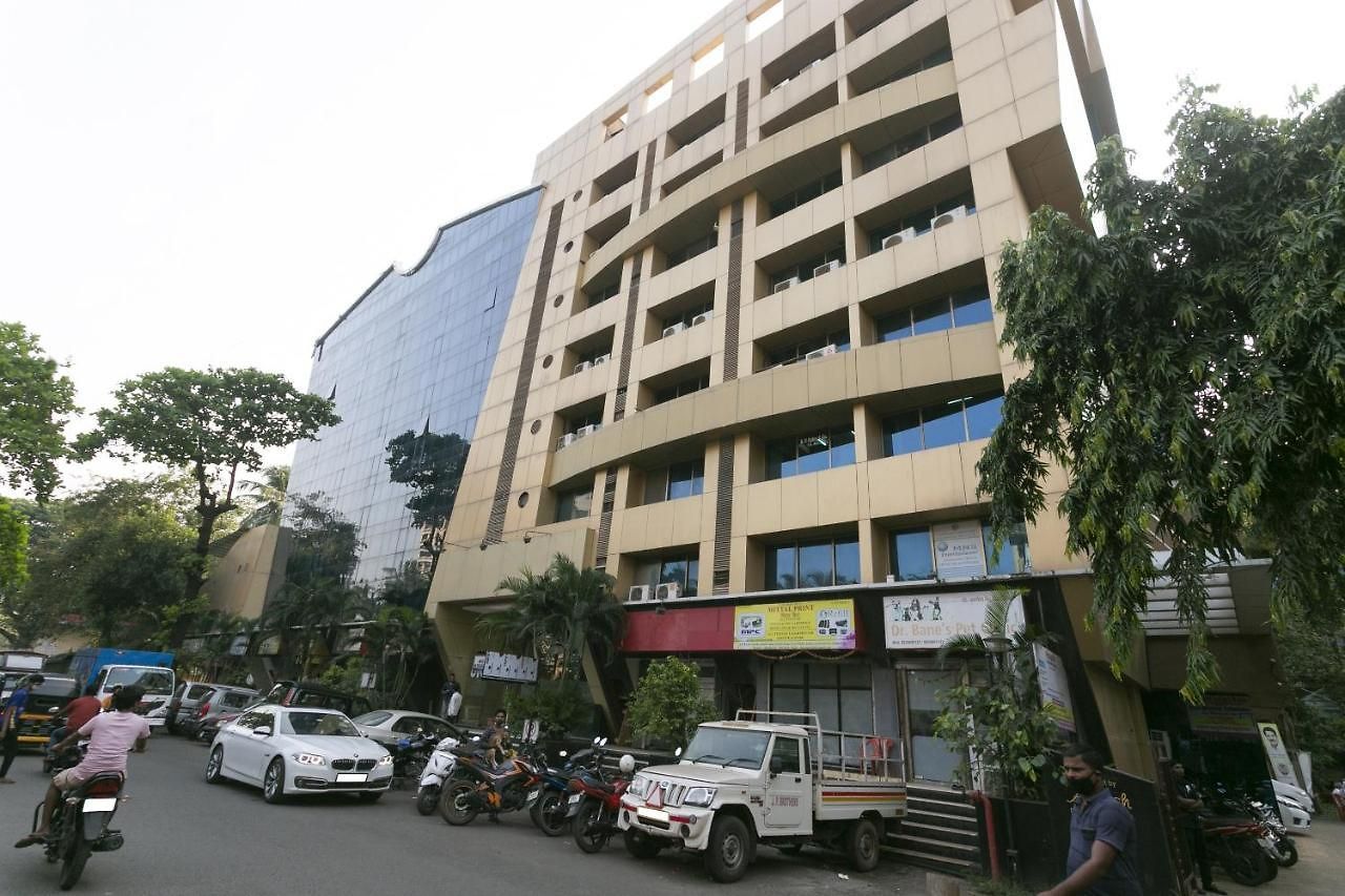 Oyo76492 Hotel Sai Leela Grand 3* Mumbai