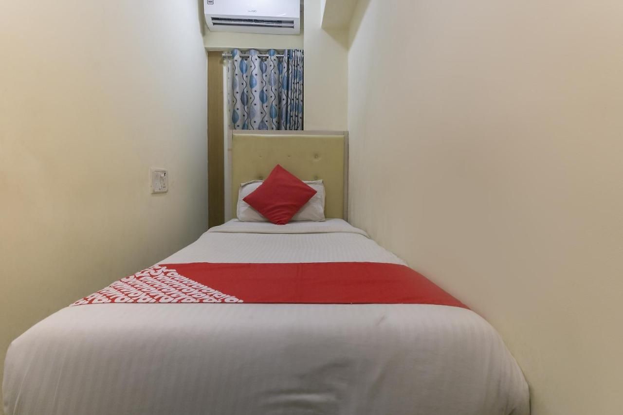 Oyo76492 Hotel Sai Leela Grand 3* Mumbai