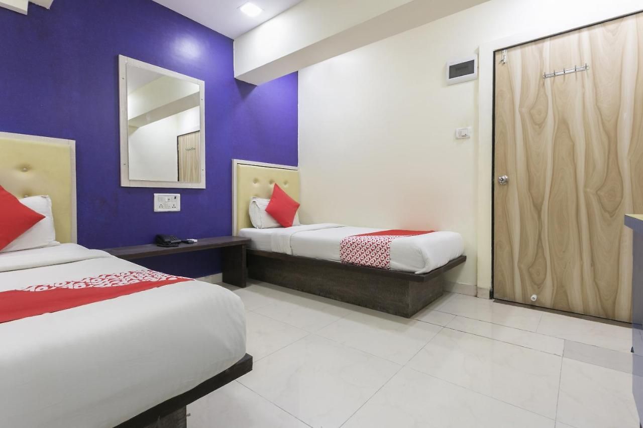 Hotel Oyo76492 Hotel Sai Leela Grand 3*