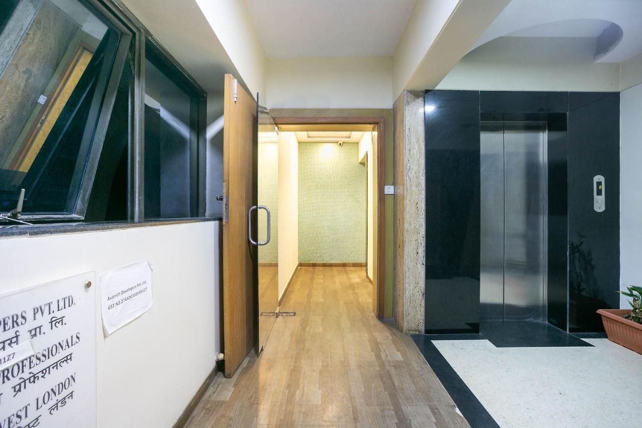 Oyo76492 Hotel Sai Leela Grand 3*